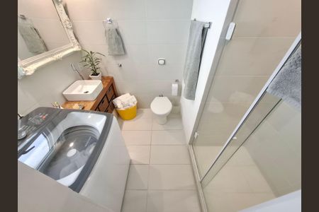 Apartamento à venda com 200m², 4 quartos e 1 vaga Apartamento à venda com 200m², 4 quartos e 1 vagaBanheiro 3