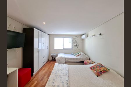 Apartamento à venda com 200m², 4 quartos e 1 vaga Apartamento à venda com 200m², 4 quartos e 1 vagaQuarto 3