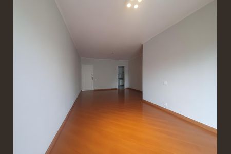 Sala de apartamento para alugar com 3 quartos, 110m² em Moema, São Paulo
