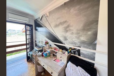 Casa de condomínio à venda com 320m², 4 quartos e 6 vagas Casa de condomínio à venda com 320m², 4 quartos e 6 vagasFoto 35