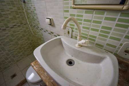 Apartamento à venda com 55m², 2 quartos e sem vagaBanheiro