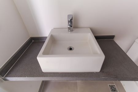 Studio à venda com 32m², 1 quarto e 1 vaga Studio à venda com 32m², 1 quarto e 1 vagaBanheiro