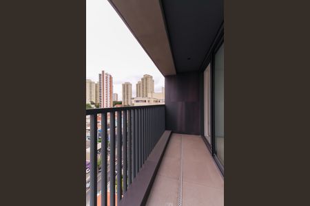 Varanda de kitnet/studio à venda com 1 quarto, 32m² em Vila Gomes Cardim, São Paulo
