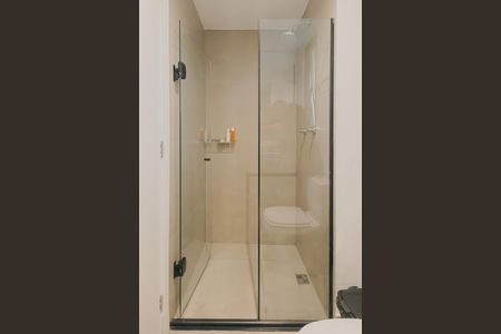 Banheiro de kitnet/studio para alugar com 1 quarto, 20m² em Cerqueira César, São Paulo