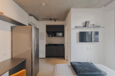 Quarto de kitnet/studio para alugar com 1 quarto, 20m² em Cerqueira César, São Paulo