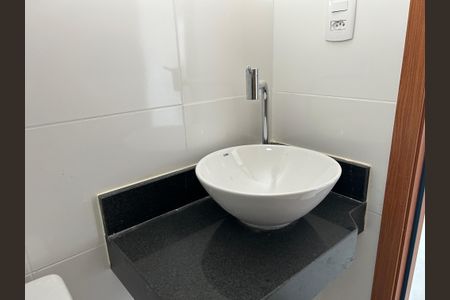 Apartamento para alugar com 48m², 2 quartos e 1 vagaBanheiro - torneira