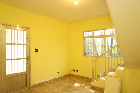 Sala  de casa à venda com 3 quartos, 147m² em Vila Carmosina, São Paulo