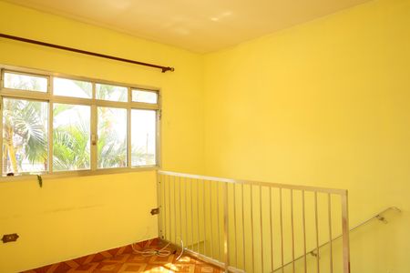 Sala 3 de casa à venda com 3 quartos, 147m² em Vila Carmosina, São Paulo