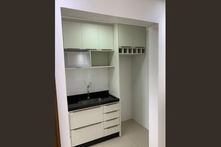 Cozinha de apartamento para alugar com 2 quartos, 48m² em Residencial Santa Giovana, Jundiaí