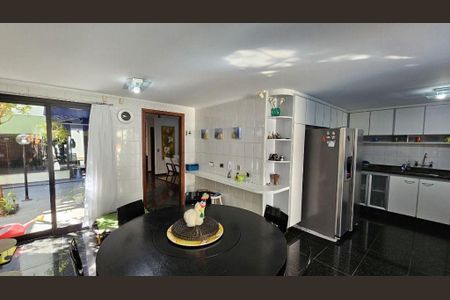 Casa à venda com 4 quartos, 354m² em Jardim, Santo André