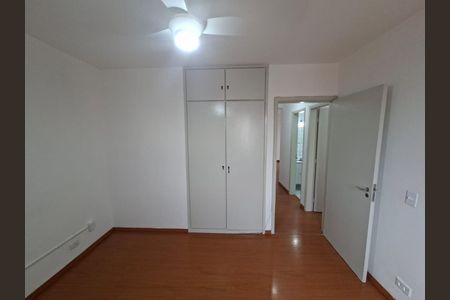 Apartamento à venda com 78m², 2 quartos e 1 vaga