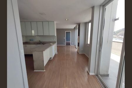 Apartamento à venda com 89m², 2 quartos e 1 vaga