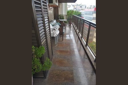 Apartamento à venda com 235m², 3 quartos e 2 vagas