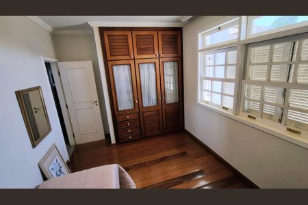 Casa à venda com 5 quartos, 280m² em São Bento, Belo Horizonte
