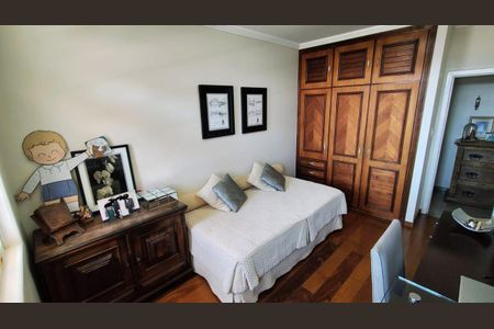 Casa à venda com 280m², 5 quartos e 4 vagas
