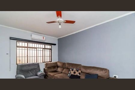 Casa à venda com 3 quartos, 240m² em Parque São Jorge, São Paulo