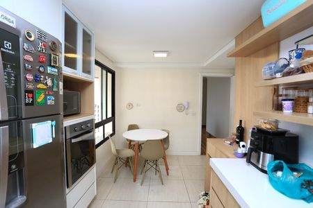 Apartamento para alugar com 274m², 3 quartos e 4 vagasCozinha