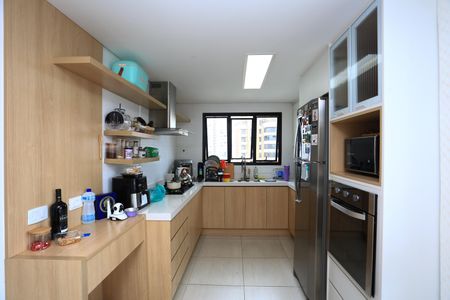 Apartamento para alugar com 274m², 3 quartos e 4 vagasCozinha