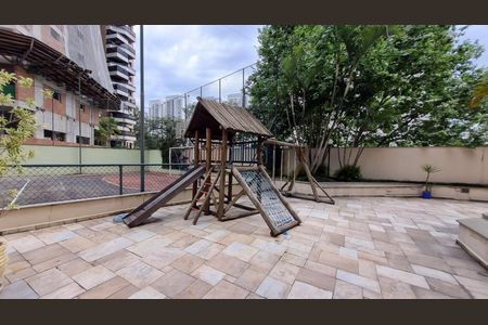 Apartamento para alugar com 274m², 3 quartos e 4 vagasÁrea comum - Playground