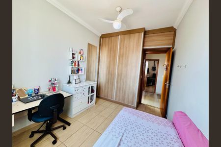 Casa à venda com 3 quartos, 284m² em Sinimbu, Belo Horizonte