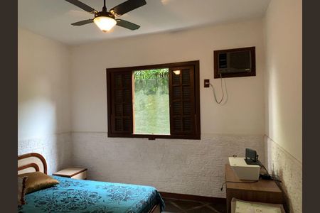 Casa à venda com 3 quartos, 217m² em Piratininga, Niterói