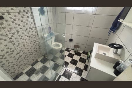 Casa à venda com 131m², 2 quartos e 2 vagas Casa à venda com 131m², 2 quartos e 2 vagasBanheiro Social