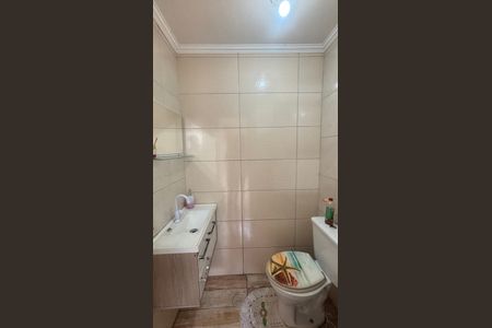 Casa à venda com 131m², 2 quartos e 2 vagas Casa à venda com 131m², 2 quartos e 2 vagasBanheiro de Serviço