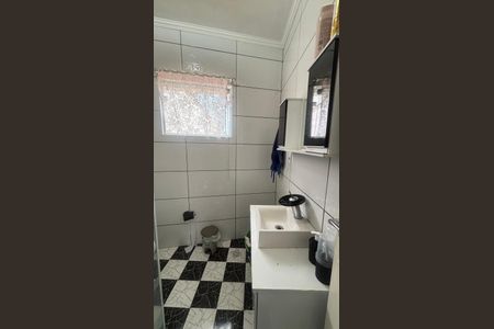 Casa à venda com 131m², 2 quartos e 2 vagas Casa à venda com 131m², 2 quartos e 2 vagasBanheiro Social