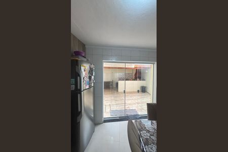 Casa à venda com 131m², 2 quartos e 2 vagas Casa à venda com 131m², 2 quartos e 2 vagasCozinha