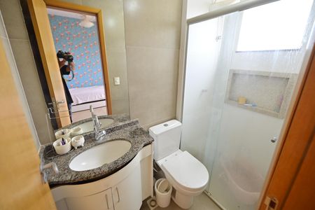 Apartamento para alugar com 81m², 3 quartos e 2 vagas Apartamento para alugar com 81m², 3 quartos e 2 vagasBanheiro da Suíte