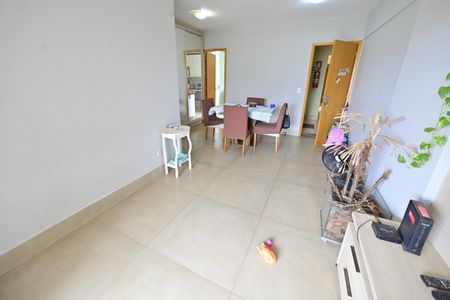 Apartamento para alugar com 81m², 3 quartos e 2 vagas Apartamento para alugar com 81m², 3 quartos e 2 vagasSala