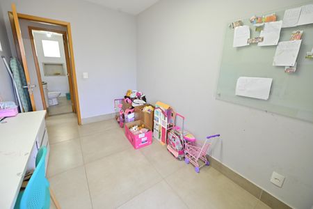 Apartamento para alugar com 81m², 3 quartos e 2 vagas Apartamento para alugar com 81m², 3 quartos e 2 vagasQuarto
