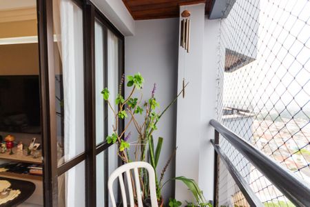 Apartamento à venda com 97m², 3 quartos e 2 vagasVaranda