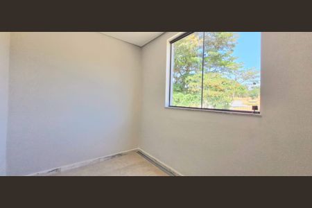 Casa de condomínio à venda com 201m², 4 quartos e 4 vagas
