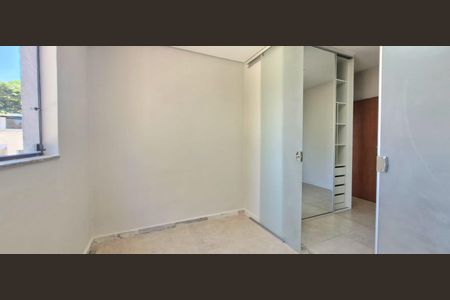 Casa de condomínio à venda com 201m², 4 quartos e 4 vagas