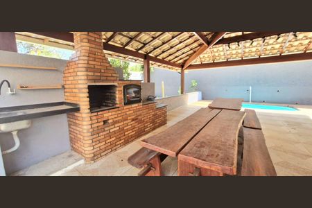 Casa de condomínio à venda com 201m², 4 quartos e 4 vagas