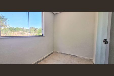 Casa de condomínio à venda com 201m², 4 quartos e 4 vagas