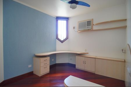 Casa à venda com 459m², 3 quartos e 6 vagasSuíte 3