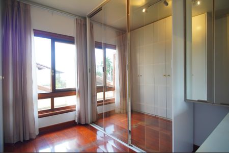 Casa à venda com 459m², 3 quartos e 6 vagasQuarto