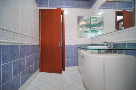 Casa à venda com 459m², 3 quartos e 6 vagasBanheiro da Suíte 3