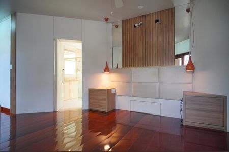 Casa à venda com 459m², 3 quartos e 6 vagasSuíte 1