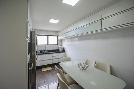Apartamento à venda com 98m², 3 quartos e 1 vaga Apartamento à venda com 98m², 3 quartos e 1 vagaCozinha