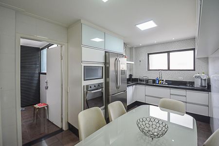 Apartamento à venda com 98m², 3 quartos e 1 vaga Apartamento à venda com 98m², 3 quartos e 1 vagaCozinha