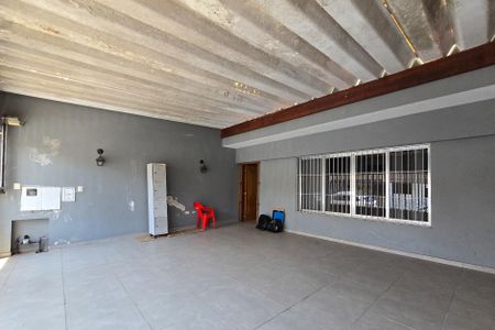Casa para alugar com 267m², 4 quartos e 3 vagas Casa para alugar com 267m², 4 quartos e 3 vagasGaragem