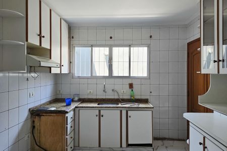 Casa para alugar com 267m², 4 quartos e 3 vagas Casa para alugar com 267m², 4 quartos e 3 vagasCozinha