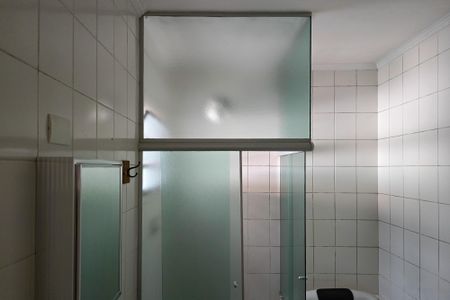 Casa para alugar com 267m², 4 quartos e 3 vagas Casa para alugar com 267m², 4 quartos e 3 vagasBanheiro da Suíte