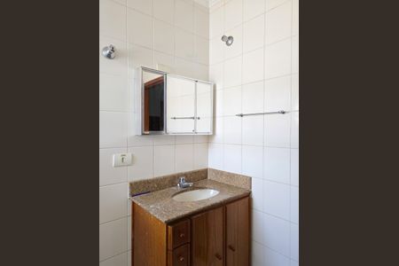 Casa para alugar com 267m², 4 quartos e 3 vagas Casa para alugar com 267m², 4 quartos e 3 vagasBanheiro Social