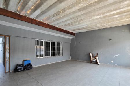 Casa para alugar com 267m², 4 quartos e 3 vagas Casa para alugar com 267m², 4 quartos e 3 vagasGaragem