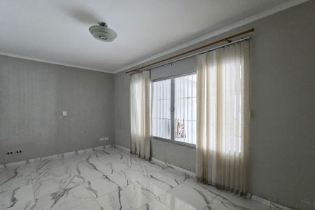 Casa para alugar com 267m², 4 quartos e 3 vagas Casa para alugar com 267m², 4 quartos e 3 vagasSala