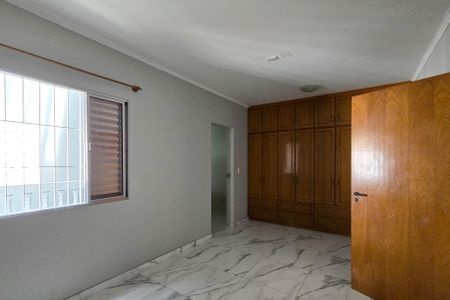 Casa para alugar com 267m², 4 quartos e 3 vagas Casa para alugar com 267m², 4 quartos e 3 vagasSuíte